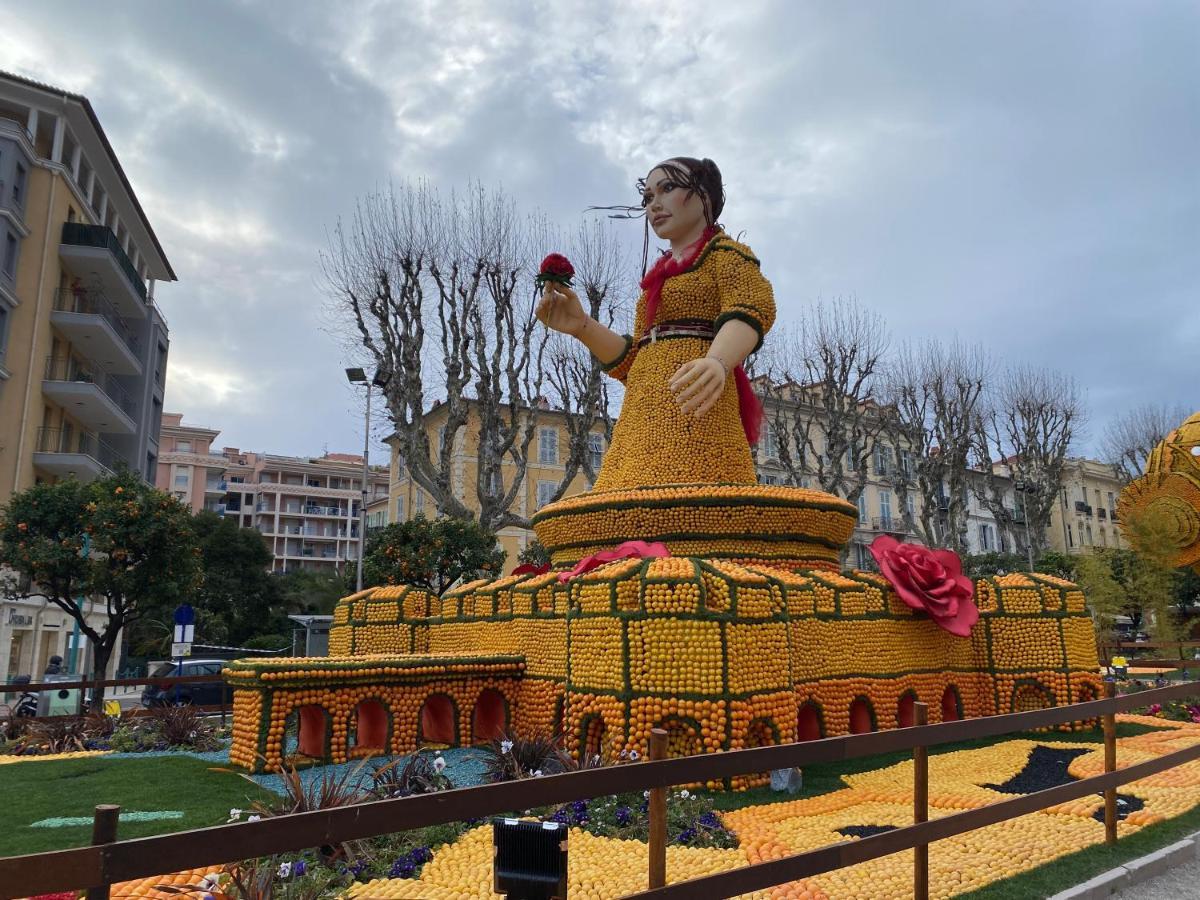 Menton Vacances Buitenkant foto